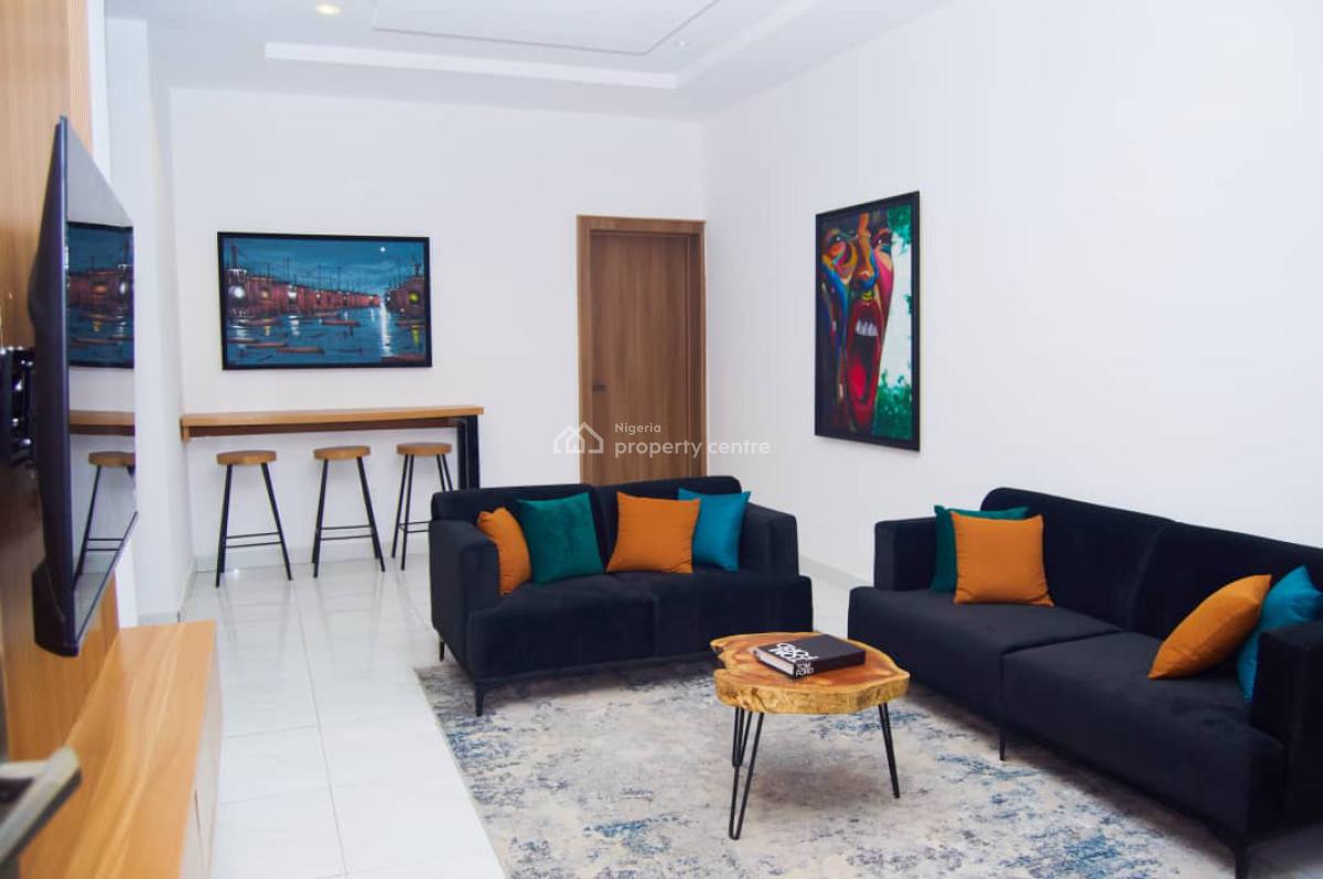 Exquisite 2 Brdroom Penthouse with Bq, Admiralty, Lekki Phase 1, Lekki, Lagos, Flat / Apartment Short Let