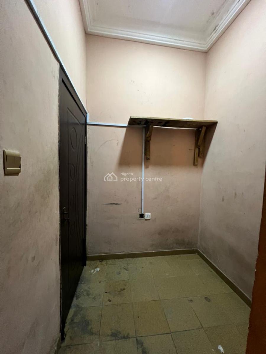 Bq Available, Chevron, Lekki Expressway, Lekki, Lagos, Flat / Apartment for Rent