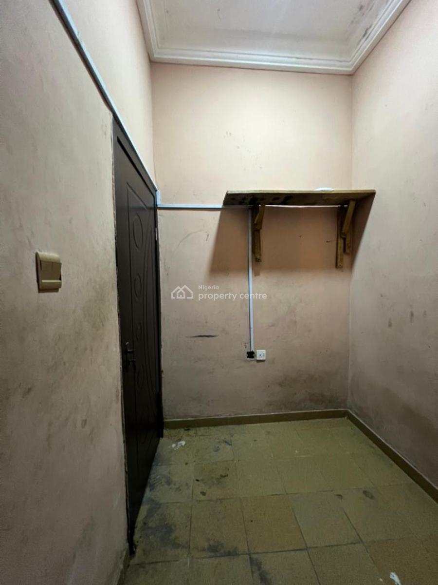 Bq Available, Chevron, Lekki Expressway, Lekki, Lagos, Flat / Apartment for Rent