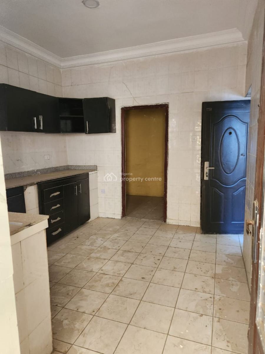 Beautiful and Spacious 3 Bedroom Flat with Bq, Utako, Abuja, Office Space for Rent