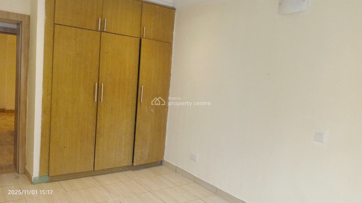 Exquisite 3 Bedroom Flat Well Finished with Parking Space, Lagos Street Off Freeman, Ebute Metta West, Yaba, Lagos, Flat / Apartment for Rent