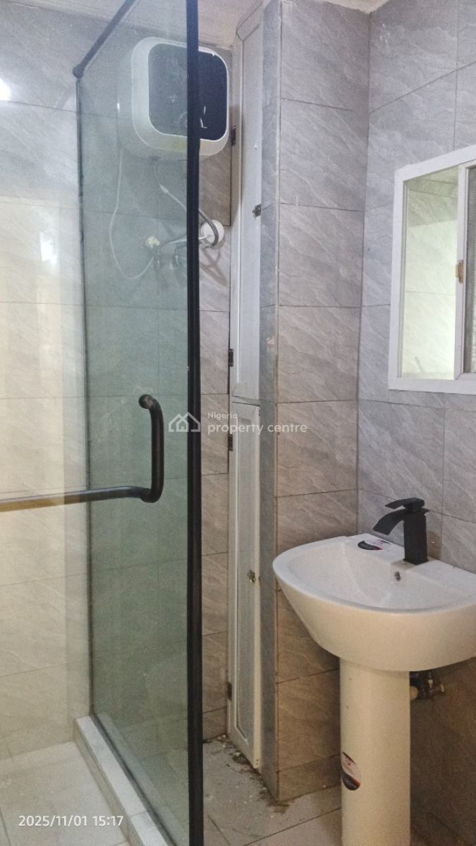 Exquisite 3 Bedroom Flat Well Finished with Parking Space, Lagos Street Off Freeman, Ebute Metta West, Yaba, Lagos, Flat / Apartment for Rent