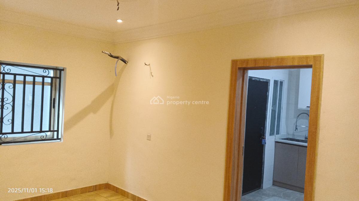 Exquisite 3 Bedroom Flat Well Finished with Parking Space, Lagos Street Off Freeman, Ebute Metta West, Yaba, Lagos, Flat / Apartment for Rent