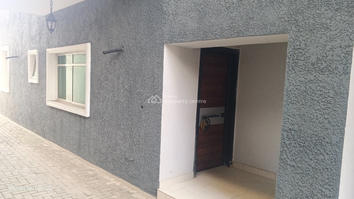 Exquisite 3 Bedroom Flat Well Finished with Parking Space, Lagos Street Off Freeman, Ebute Metta West, Yaba, Lagos, Flat / Apartment for Rent