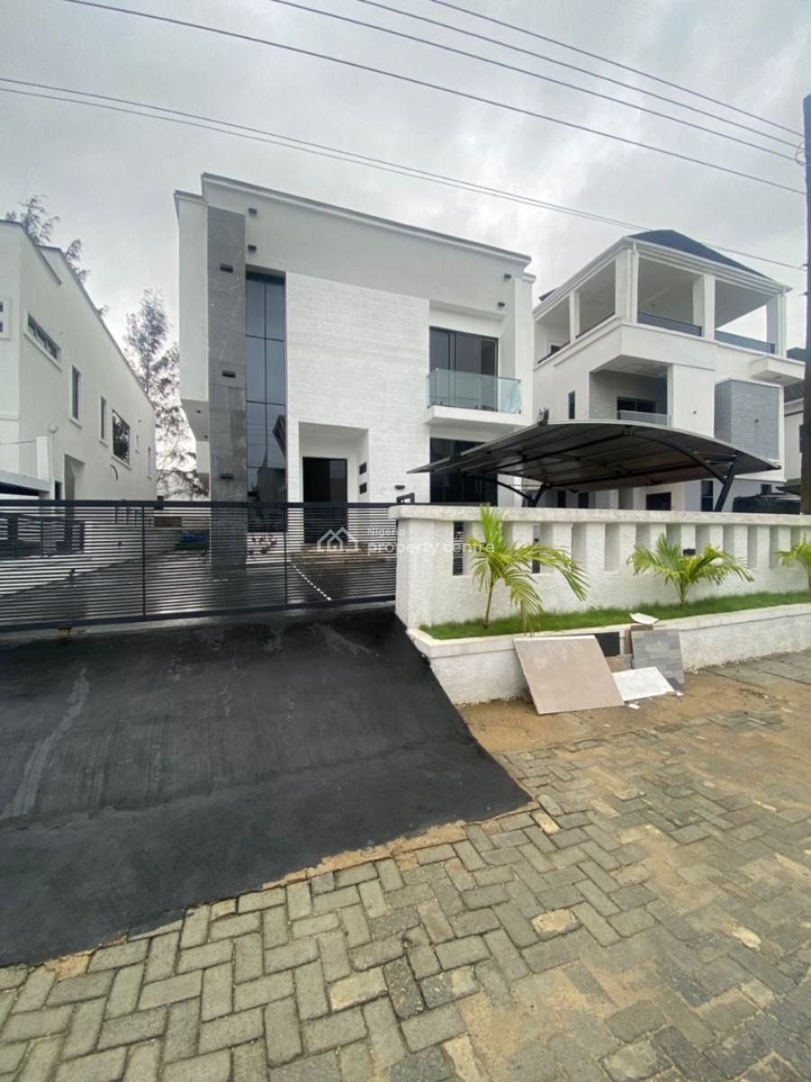 Comfy 5 Bedroom Fully Detached + Bq, Ikota, Lekki, Lagos, Detached Duplex for Sale