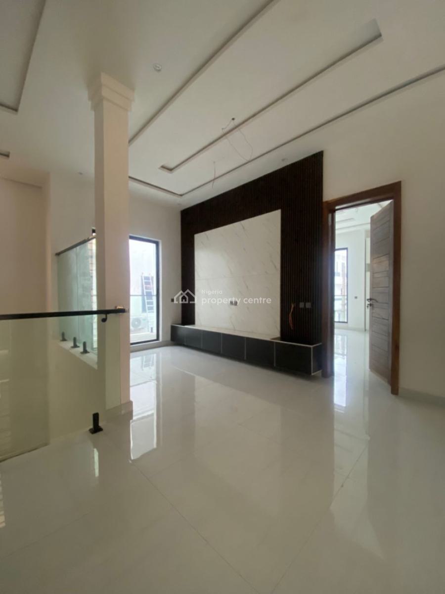 Comfy 5 Bedroom Fully Detached + Bq, Ikota, Lekki, Lagos, Detached Duplex for Sale