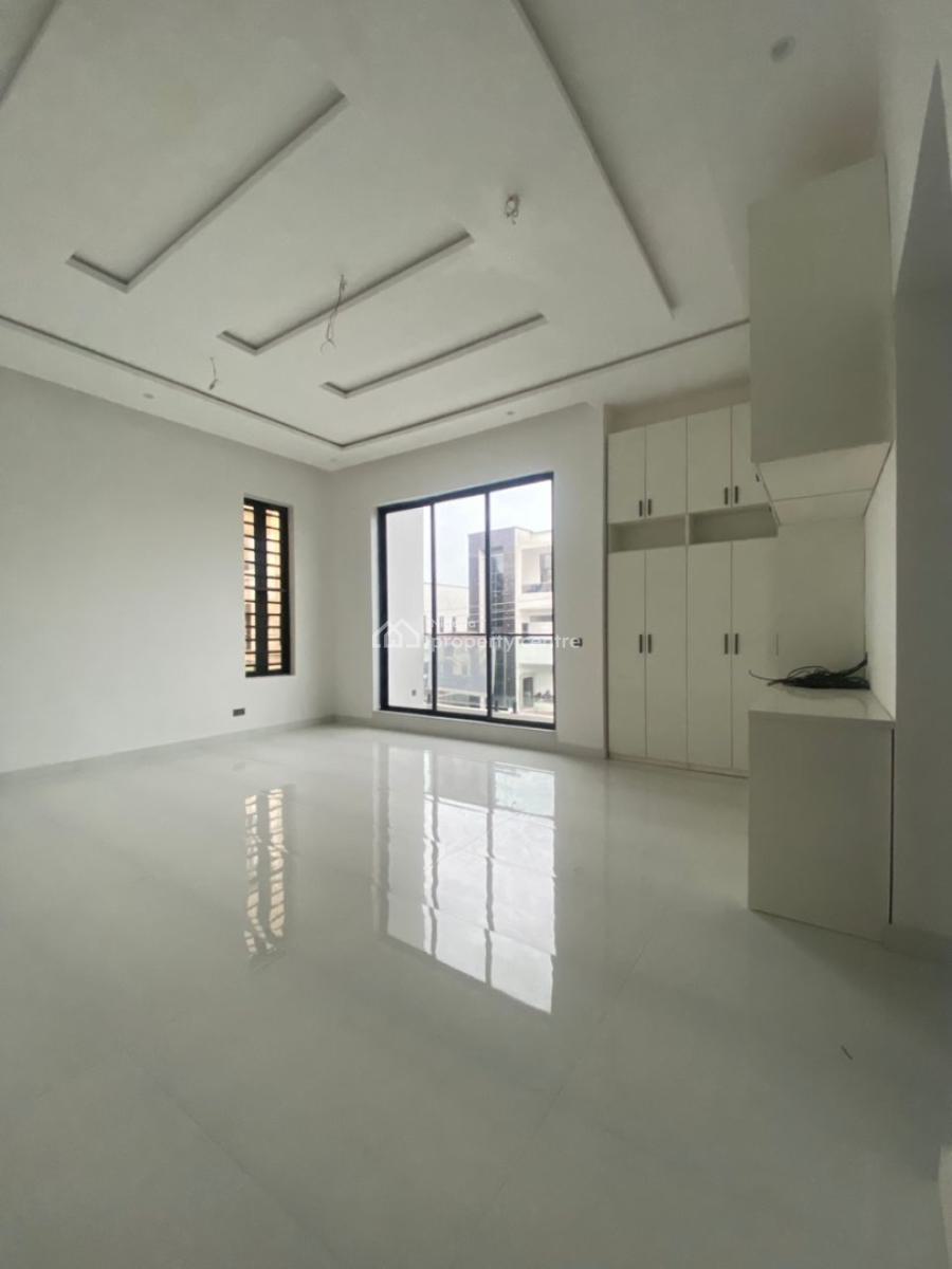 Comfy 5 Bedroom Fully Detached + Bq, Ikota, Lekki, Lagos, Detached Duplex for Sale