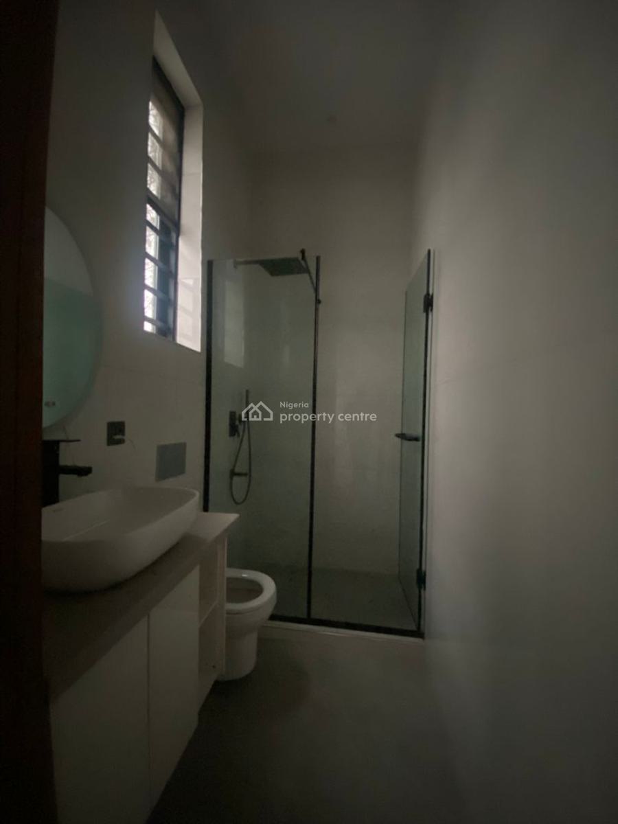 Comfy 5 Bedroom Fully Detached + Bq, Ikota, Lekki, Lagos, Detached Duplex for Sale