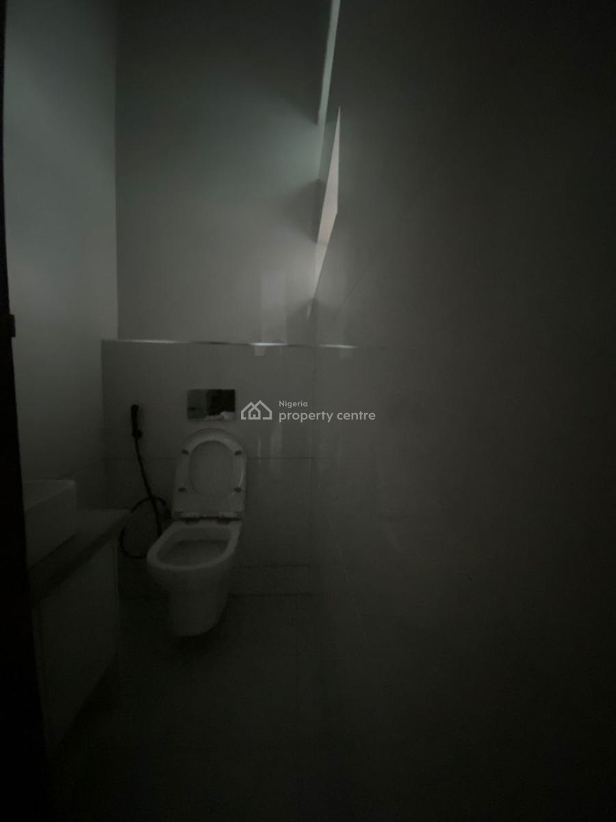 Comfy 5 Bedroom Fully Detached + Bq, Ikota, Lekki, Lagos, Detached Duplex for Sale