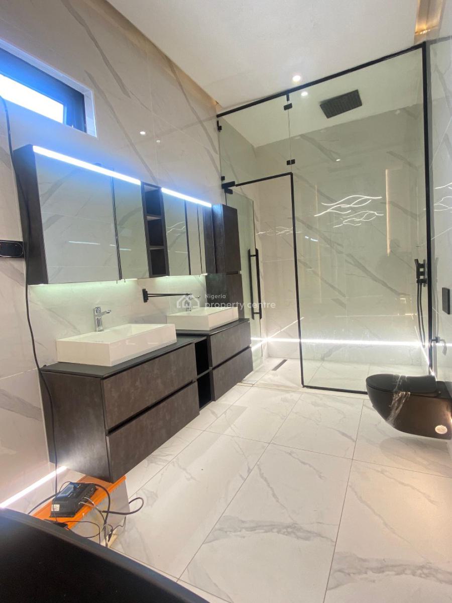 Luxury 6 Bedrooms + Bq, Lekki County, Lekki, Lagos, Detached Duplex for Sale