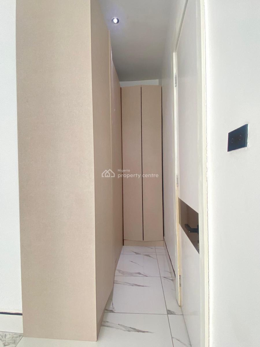 Luxury 6 Bedrooms + Bq, Lekki County, Lekki, Lagos, Detached Duplex for Sale