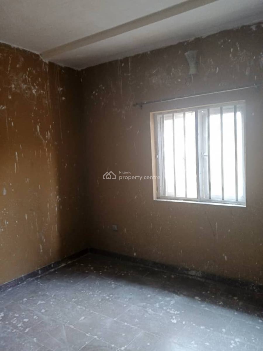 2 Bedroom Flat Both Rooms En-suite with Guest Toilet, Gra Phase 1, Magodo, Lagos, Flat / Apartment for Rent