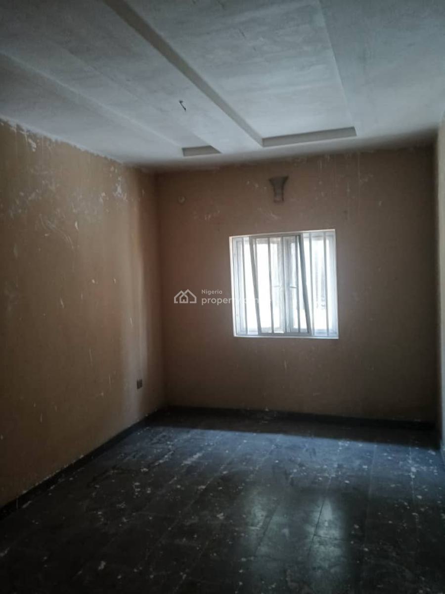 2 Bedroom Flat Both Rooms En-suite with Guest Toilet, Gra Phase 1, Magodo, Lagos, Flat / Apartment for Rent