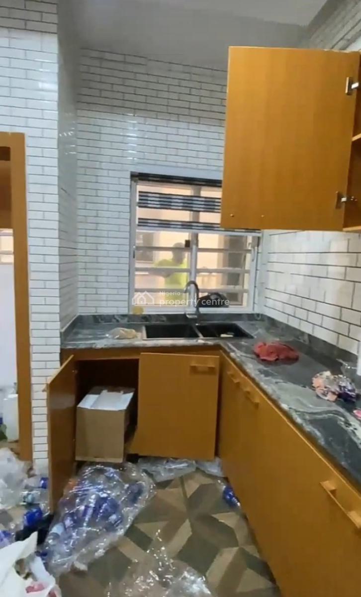 Serviced & Spacious 2 Bedroom Apartment { Video Available}, Agungi, Lekki, Lagos, Flat / Apartment for Rent