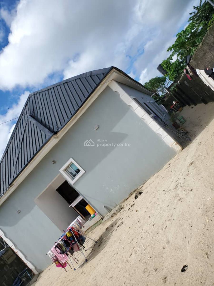 Very Nice 2bedroom Bungalow with Unit Room Self Contained on 585sqm, Ologunfe, Awoyaya, Ibeju Lekki, Lagos, Detached Bungalow for Sale