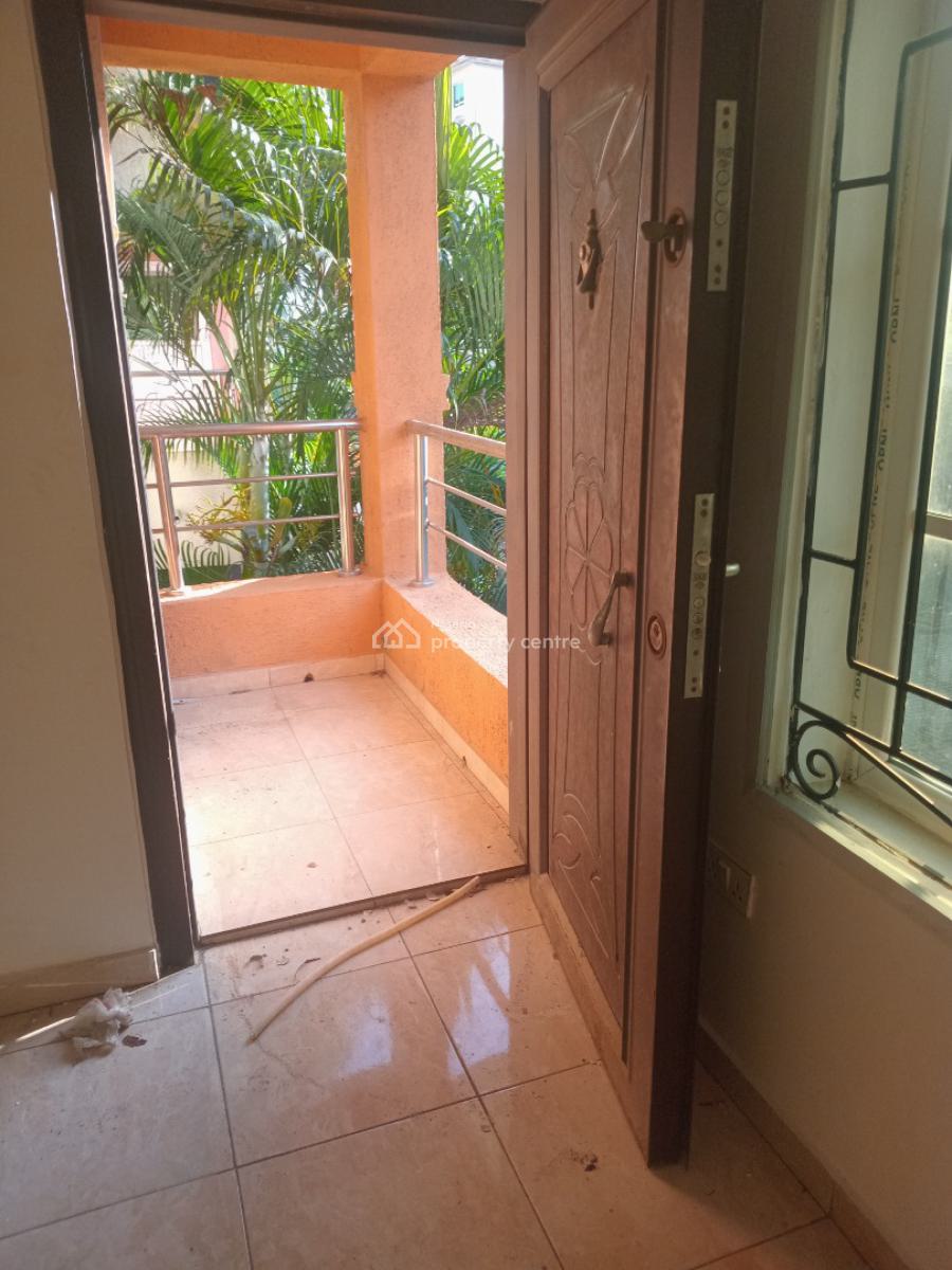 a Masterbed with Studio Kitchen, Chevron Drive, Lekki, Lagos, Self Contain (single Rooms) for Rent