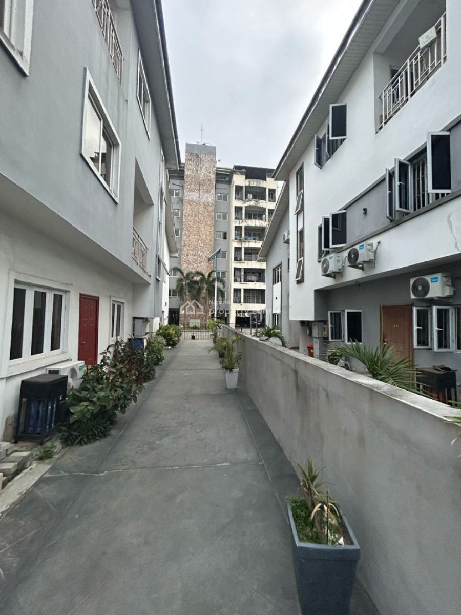 Fully Furnished 5 Bedroom Townhouse Duplex Without Bq, Safe Court Estate Apartments,ikate Elegushi Lekki Lagos, Ikate Elegushi, Lekki, Lagos, House for Rent