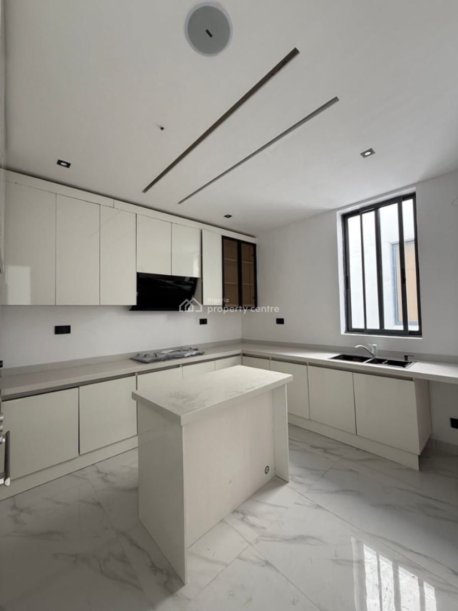 Very Spacious 3 Bedroom Penthouse, Ikate, Lekki Phase 1, Lekki, Lagos, Block of Flats for Sale