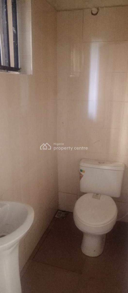 2bedrooms Apartments Very Closed to Bustop, Imalete Alafia, Ibeju Lekki, Lagos, Flat / Apartment for Rent