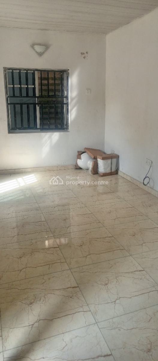 2bedrooms Apartments Very Closed to Bustop, Imalete Alafia, Ibeju Lekki, Lagos, Flat / Apartment for Rent