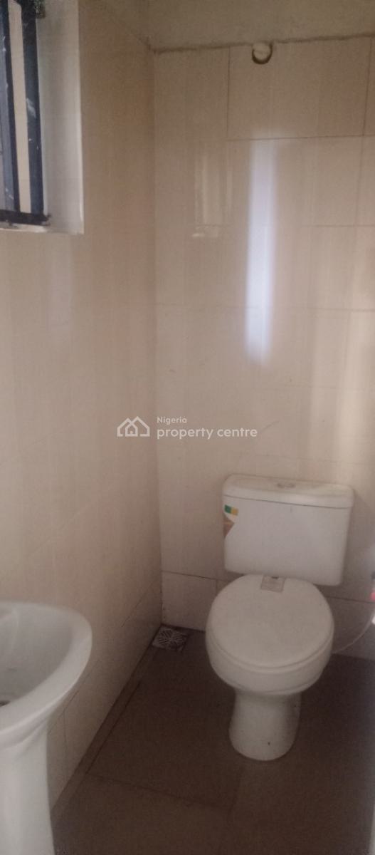 2bedrooms Apartments Very Closed to Bustop, Imalete Alafia, Ibeju Lekki, Lagos, Flat / Apartment for Rent