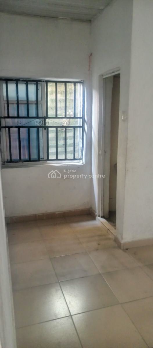 2bedrooms Apartments Very Closed to Bustop, Imalete Alafia, Ibeju Lekki, Lagos, Flat / Apartment for Rent