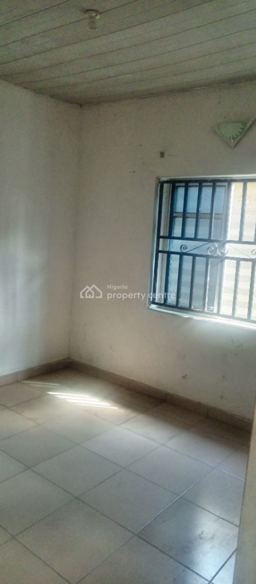 2bedrooms Apartments Very Closed to Bustop, Imalete Alafia, Ibeju Lekki, Lagos, Flat / Apartment for Rent