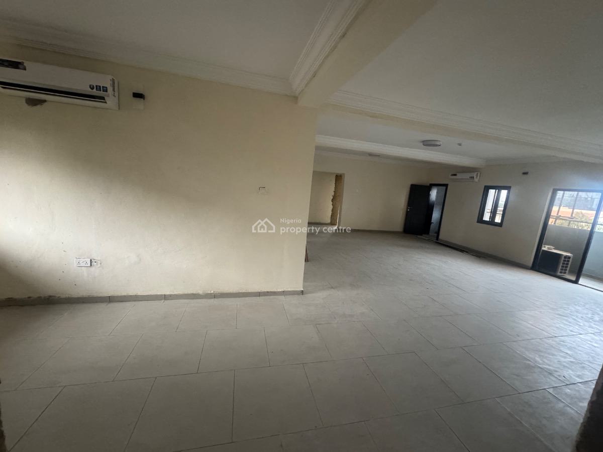 Brand New Refurbished 3 Bedroom Flat with Bq & Swimming Pool in Lekki, Lekki Phase 1, Lekki Phase 1, Lekki, Lagos, Flat / Apartment for Rent