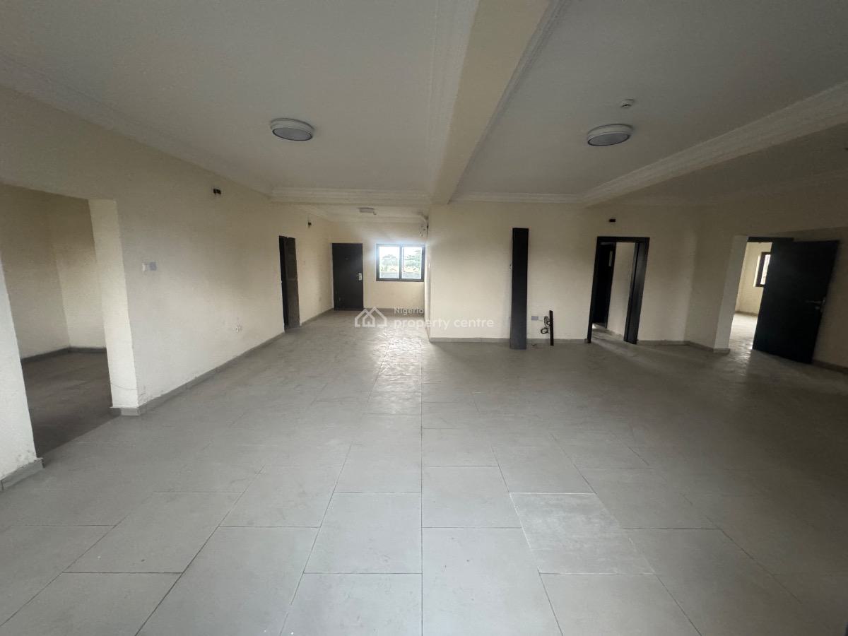 Brand New Refurbished 3 Bedroom Flat with Bq & Swimming Pool in Lekki, Lekki Phase 1, Lekki Phase 1, Lekki, Lagos, Flat / Apartment for Rent