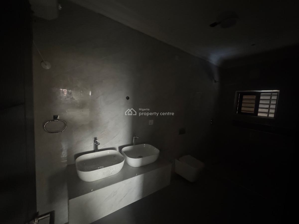 Brand New Refurbished 3 Bedroom Flat with Bq & Swimming Pool in Lekki, Lekki Phase 1, Lekki Phase 1, Lekki, Lagos, Flat / Apartment for Rent