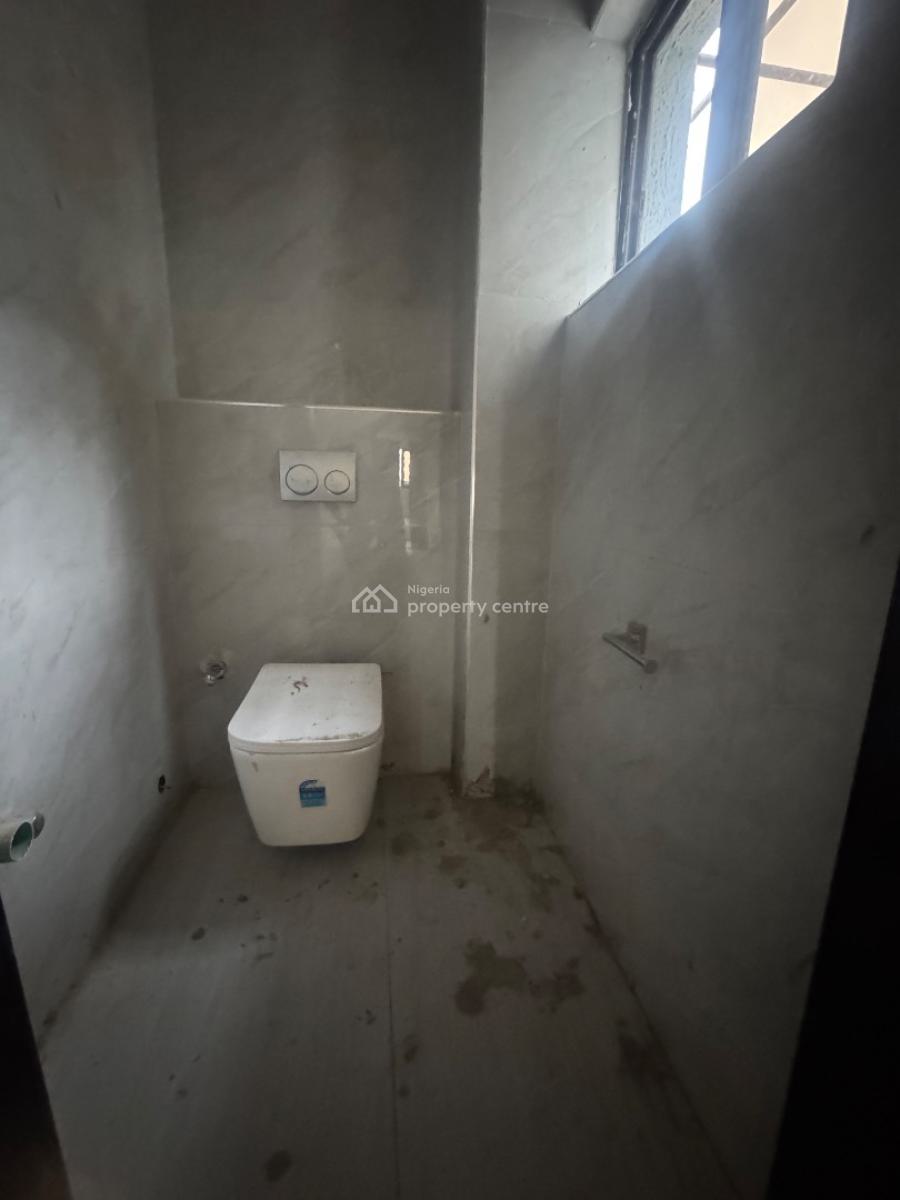 Brand New Refurbished 3 Bedroom Flat with Bq & Swimming Pool in Lekki, Lekki Phase 1, Lekki Phase 1, Lekki, Lagos, Flat / Apartment for Rent