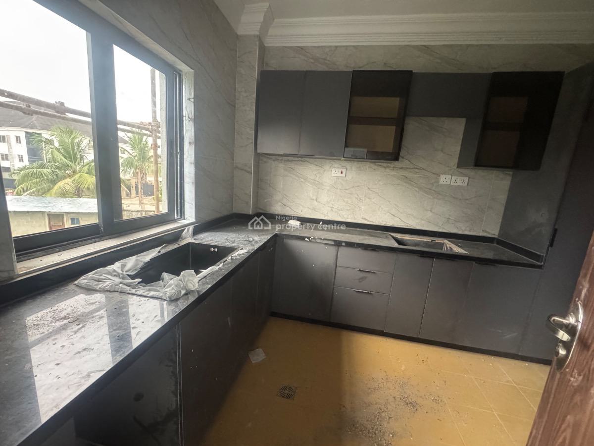 Brand New Refurbished 3 Bedroom Flat with Bq & Swimming Pool in Lekki, Lekki Phase 1, Lekki Phase 1, Lekki, Lagos, Flat / Apartment for Rent