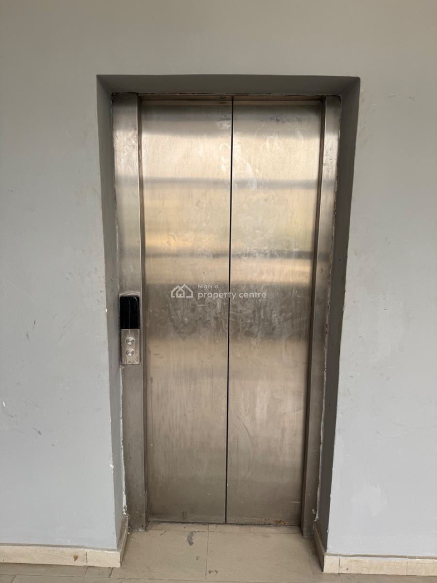 Brand New Refurbished 3 Bedroom Flat with Bq & Swimming Pool, Lekki Phase 1, Lekki, Lagos, Flat / Apartment for Rent