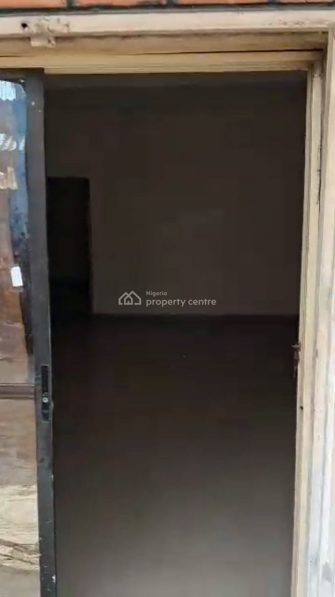 Spacious, Clean 3 Bedroom Apartment in a Nice Estate, Adeniyi Jones, Ikeja, Lagos, Flat / Apartment for Rent