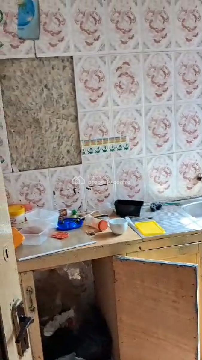 Spacious, Clean 3 Bedroom Apartment in a Nice Estate, Adeniyi Jones, Ikeja, Lagos, Flat / Apartment for Rent