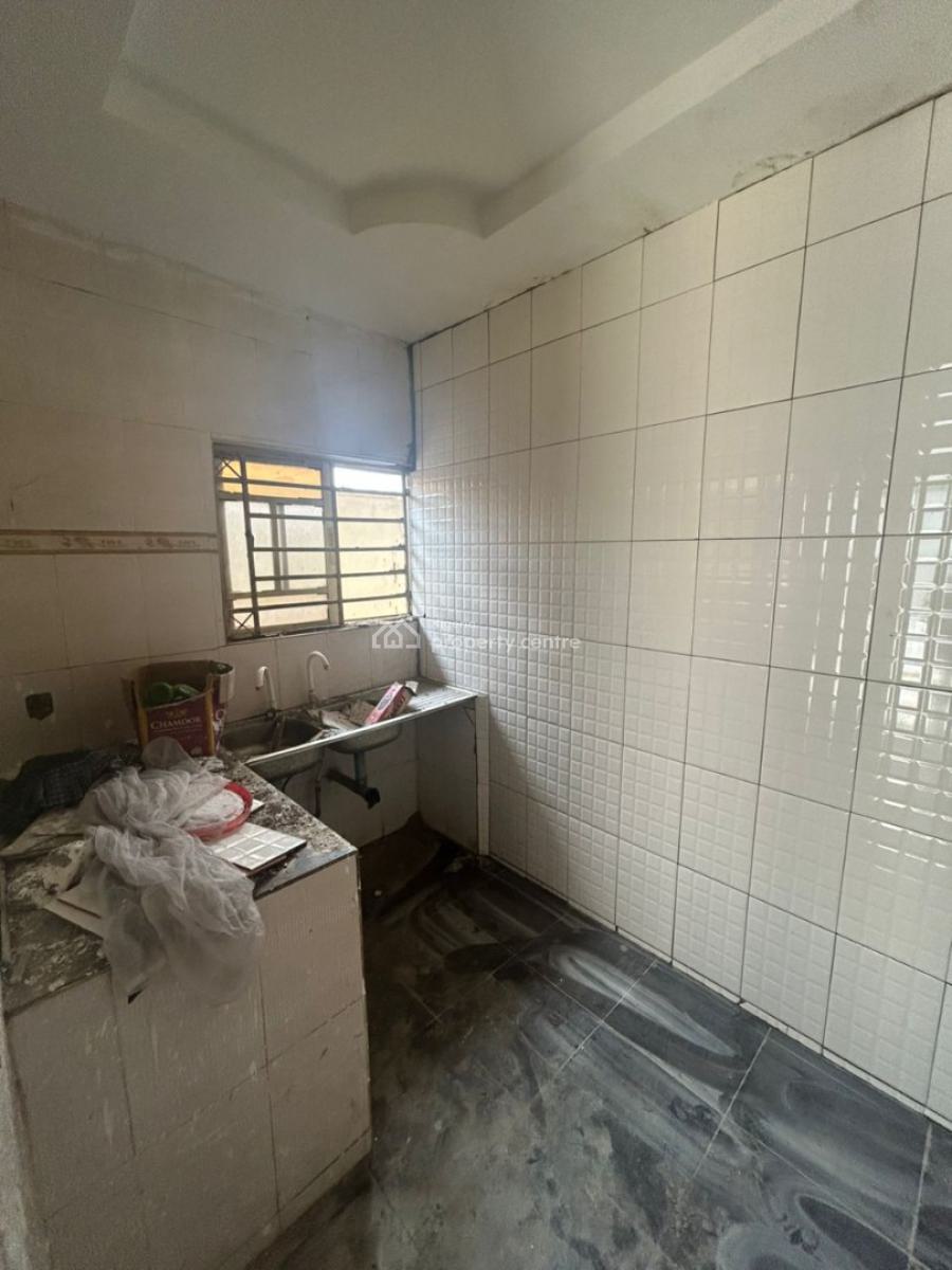 Newly Built 1& 2bedroom Flat with Modern Facilities, Jenriyin,kute,olodo, Ibadan, Ibadan, Oyo, Flat / Apartment for Rent