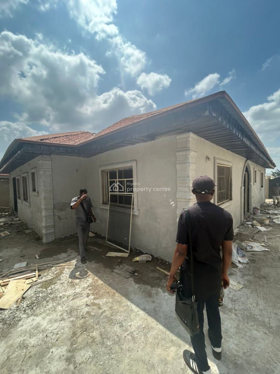 Newly Built 1& 2bedroom Flat with Modern Facilities, Jenriyin,kute,olodo, Ibadan, Ibadan, Oyo, Flat / Apartment for Rent