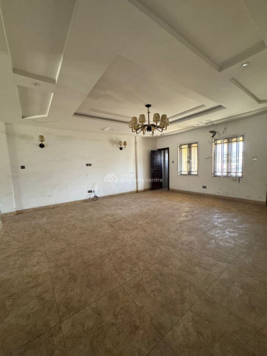 8 Units of 3 Bedrooms Flat with Swimming Pool, Around Saka Tinubu Victoria Island Lagos, Victoria Island (vi), Lagos, Block of Flats for Sale