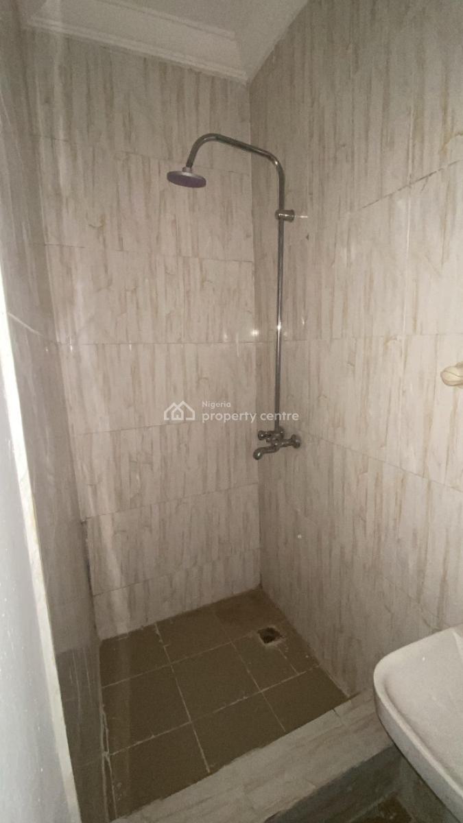 Newly Built 3 Bedrooms Apartment, Alagomeji, Yaba, Lagos, Flat / Apartment for Rent