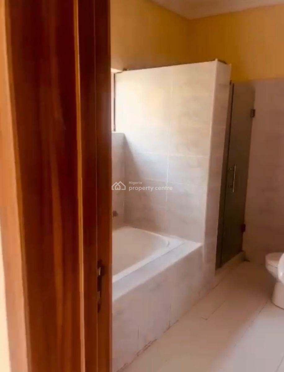 Self Contain Masters, Royal Pine Estate, Lekki Expressway, Lekki, Lagos, Self Contain (single Rooms) for Rent