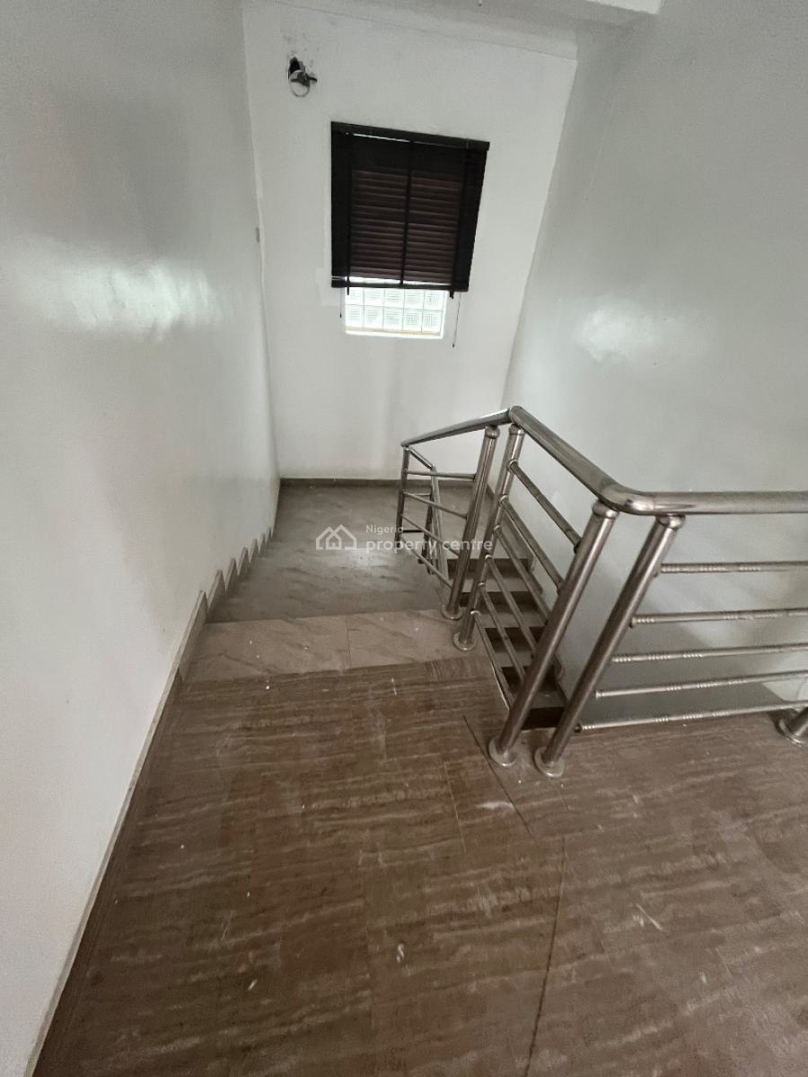 Beautiful Luxury Single Room with Wardrobe, Mobil Road Ilaje, Ajah, Lagos, Flat / Apartment for Rent