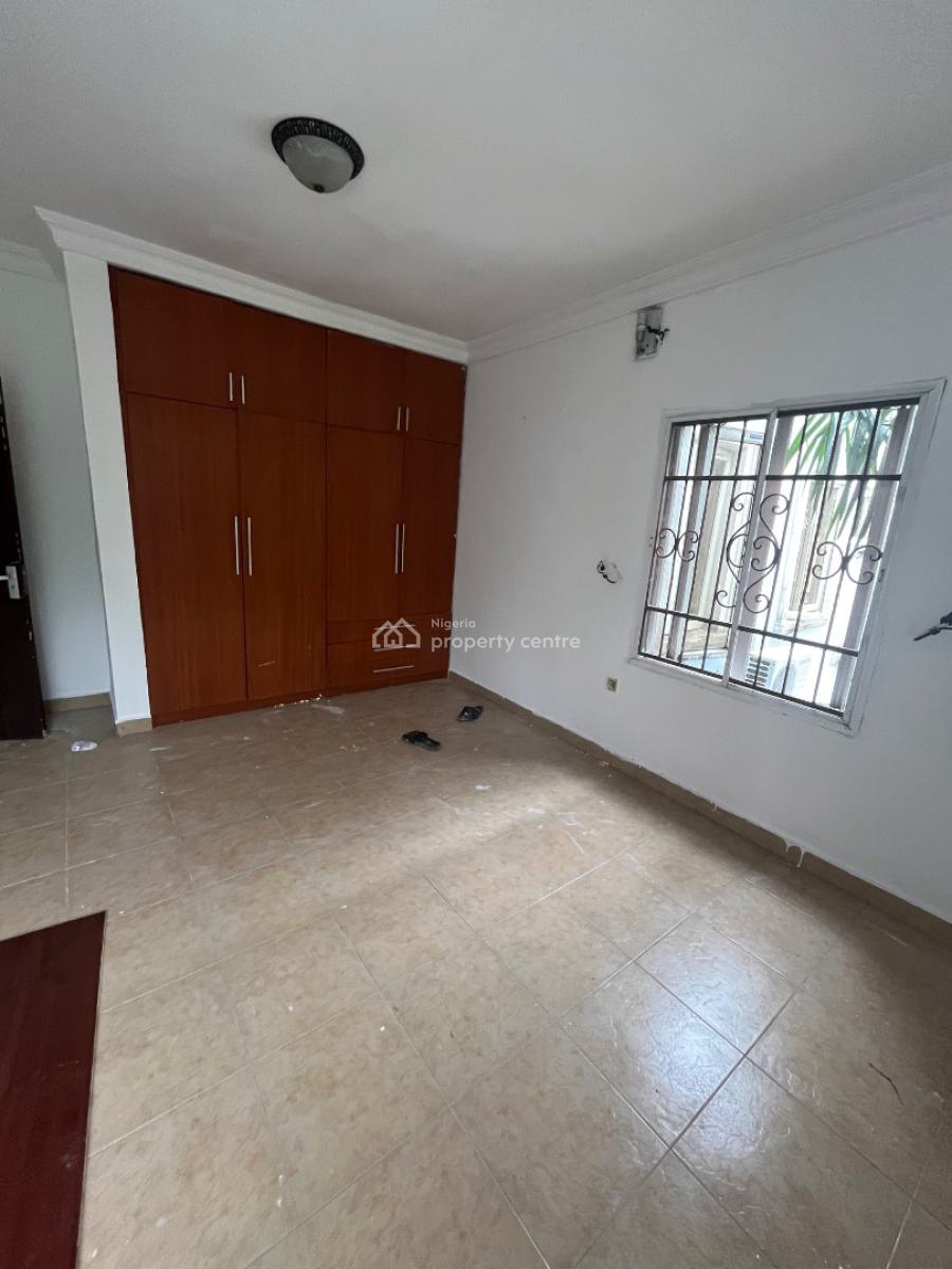 Beautiful Luxury Single Room with Wardrobe, Mobil Road Ilaje, Ajah, Lagos, Flat / Apartment for Rent