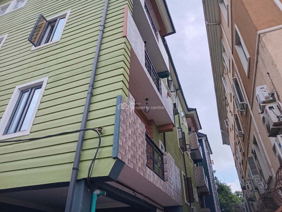 Amsterdam 2bd Flat, Adekunle By Third Mainland Bridge Yaba, Yaba, Lagos, Flat / Apartment for Rent