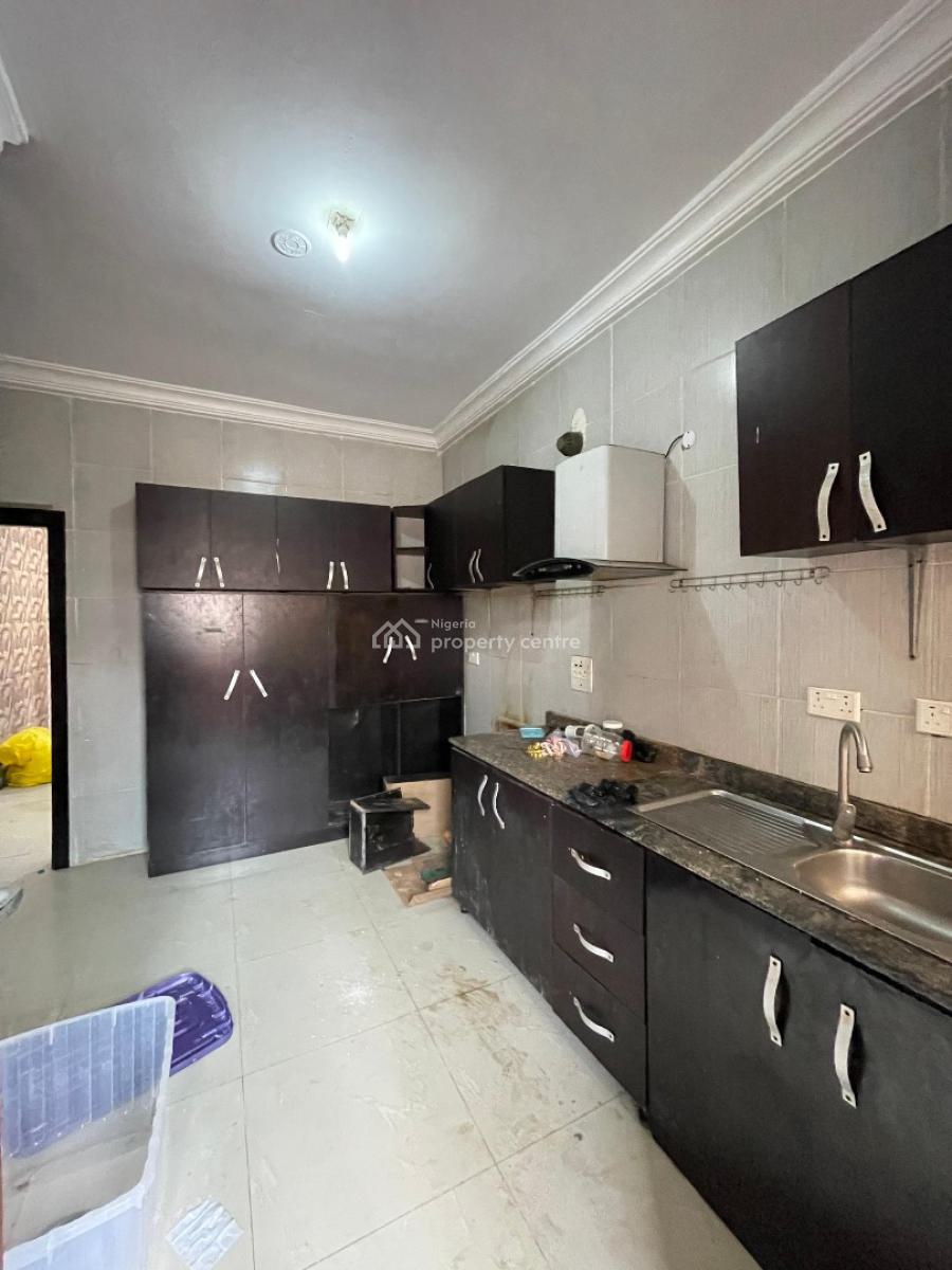 4 Bedroom Bungalow with Solar Panels and 4k Liters Gp Tank, Southpoint Estate,orchid, Ikota, Lekki, Lagos, Detached Bungalow for Rent