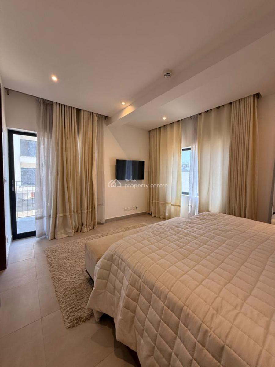 Uniquely Designed 2 Bedroom + Bq, Freedom Way, Lekki Phase 1, Lekki, Lagos, Block of Flats for Sale