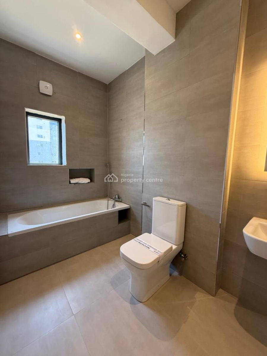 Uniquely Designed 2 Bedroom + Bq, Freedom Way, Lekki Phase 1, Lekki, Lagos, Block of Flats for Sale