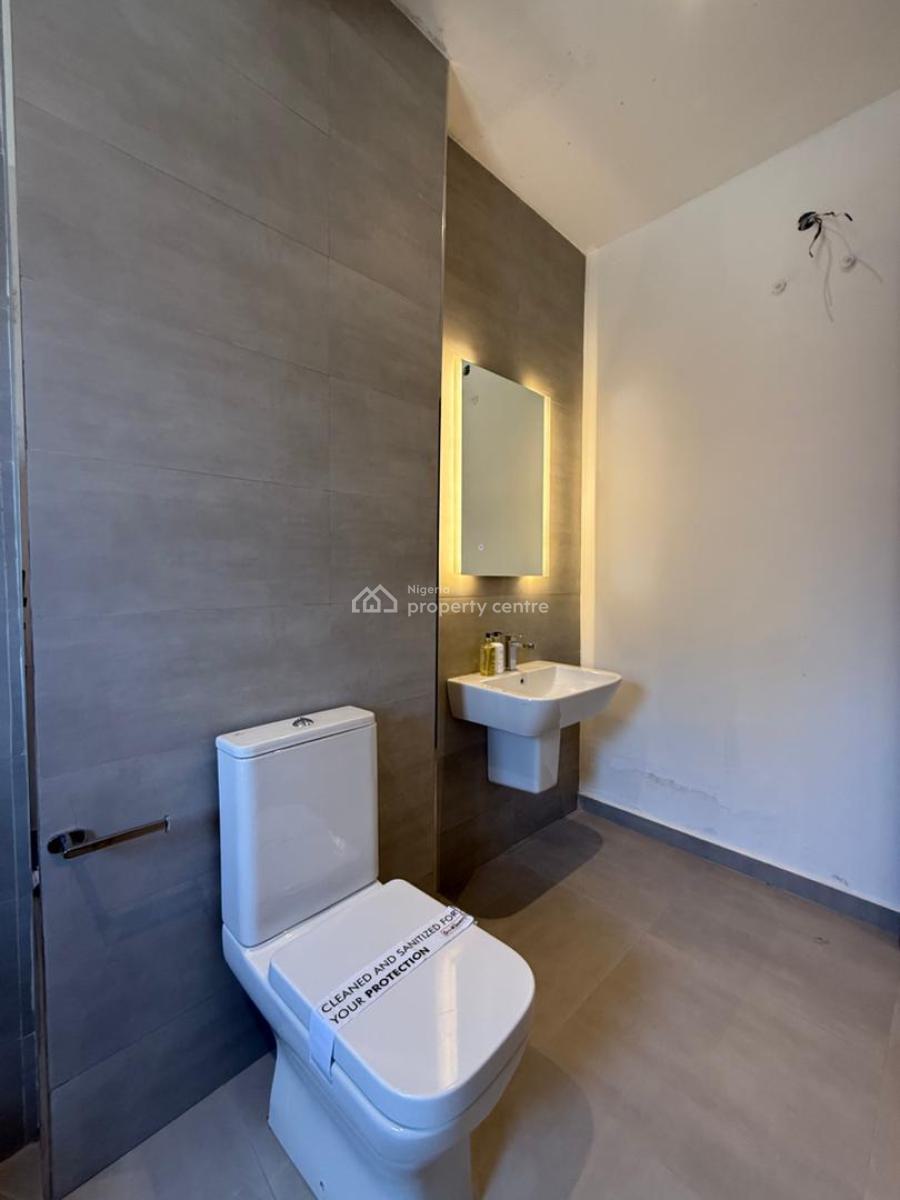 Uniquely Designed 2 Bedroom + Bq, Freedom Way, Lekki Phase 1, Lekki, Lagos, Block of Flats for Sale