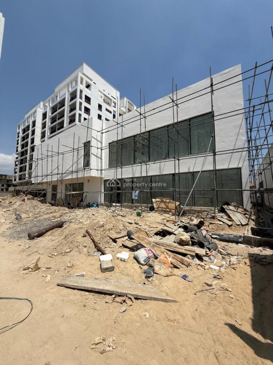 Uniquely Designed 2 Bedroom + Bq, Freedom Way, Lekki Phase 1, Lekki, Lagos, Block of Flats for Sale