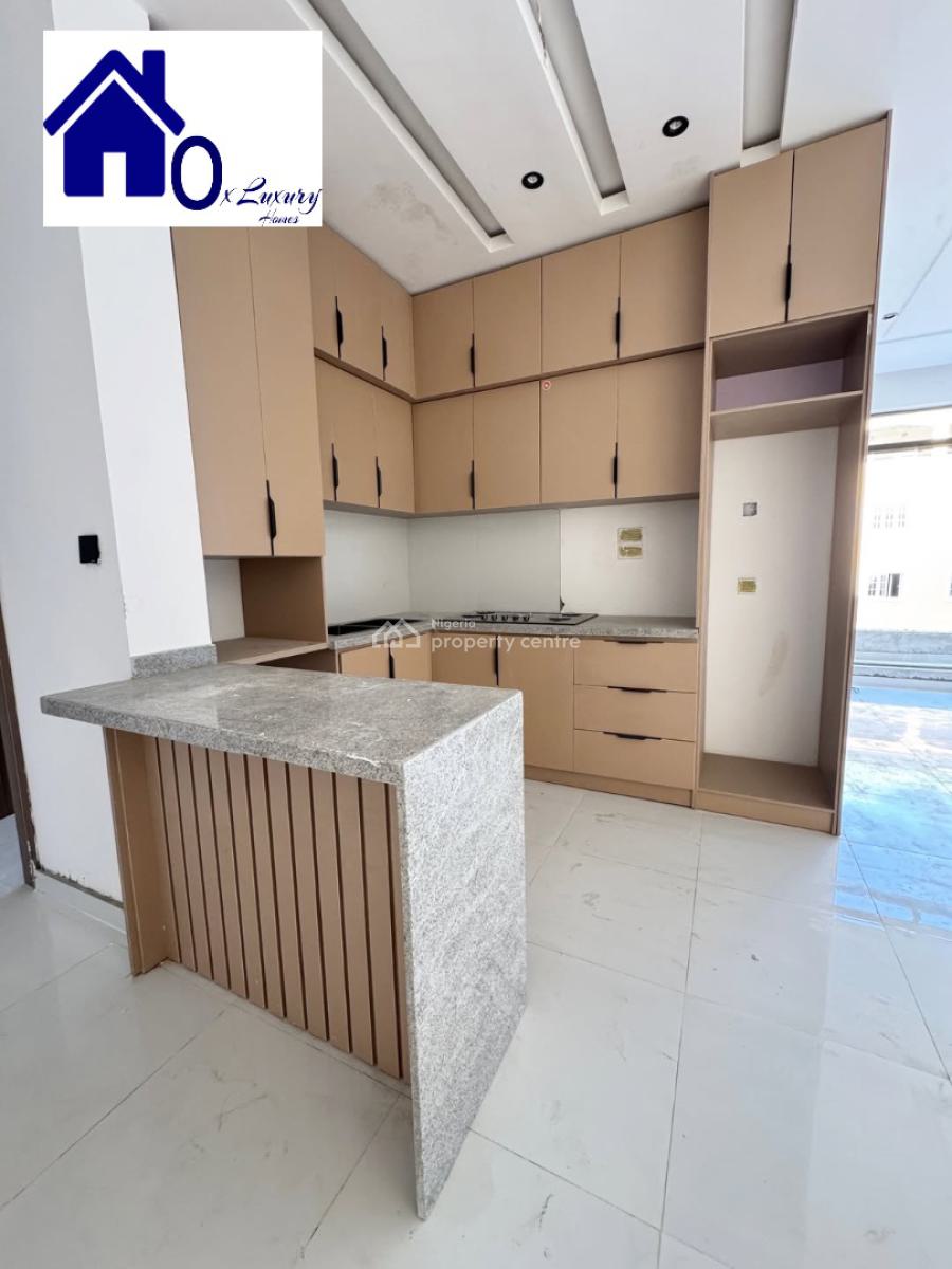 Spacious 2 Bedroom Apartment, Ikate, Lekki, Lagos, Flat / Apartment for Sale