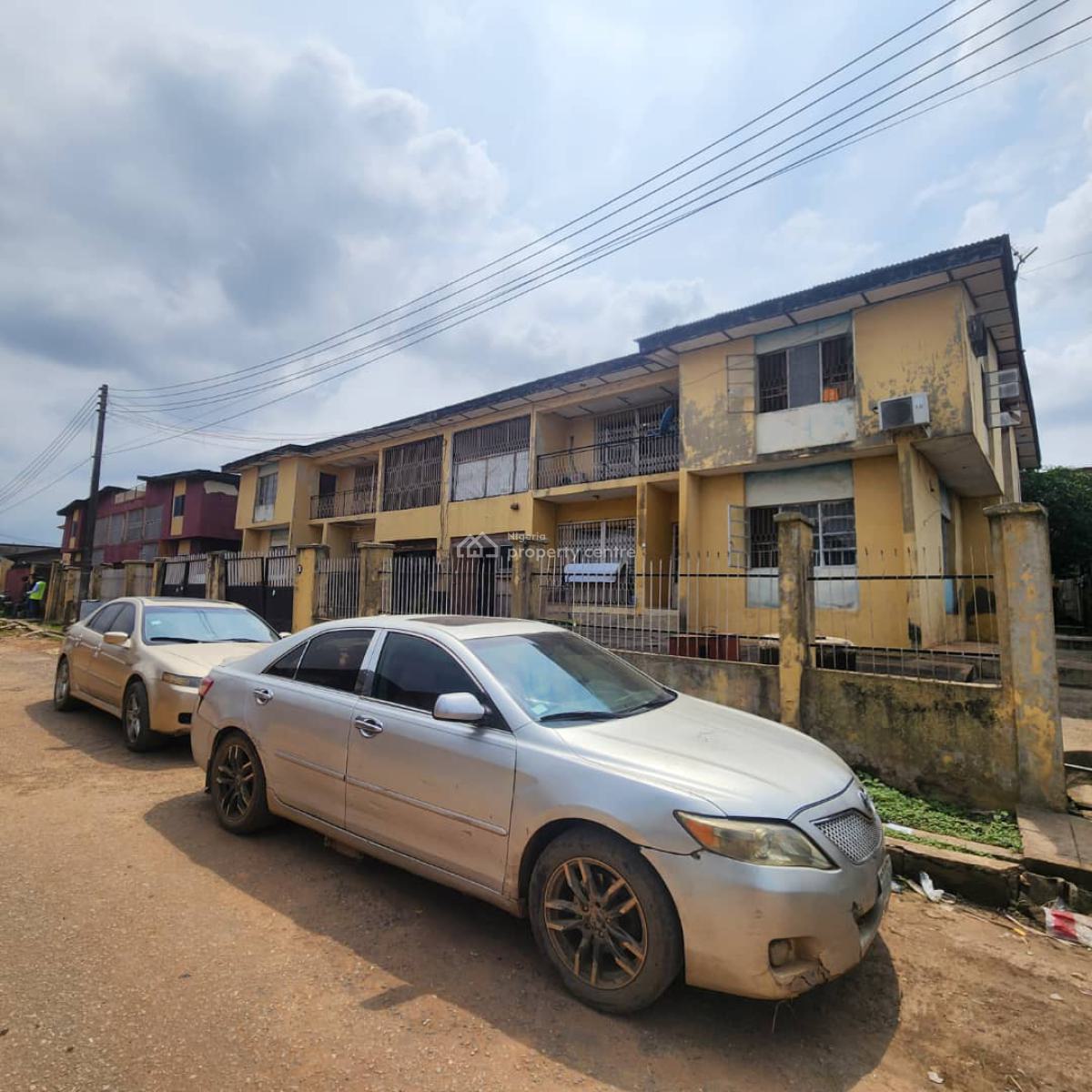 4 Bedroom Duplex,a Unit of 3,2 Bedroom and 2 Mini Flats on 1102sqm, Ikolaba Estate, New Bodija, Ibadan, Oyo, Block of Flats for Sale